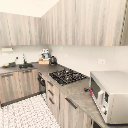 Cher Ferraris Apartamento